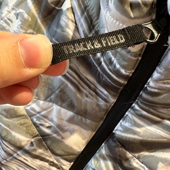 Track & Field Printed Puffer Vest size medium - Picture 6 of 9